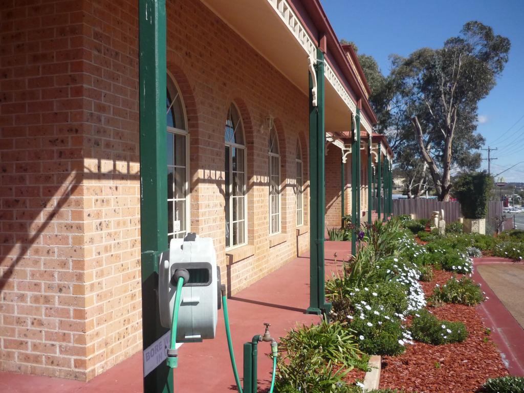 Heritage Motor Inn Goulburn Dış mekan fotoğraf