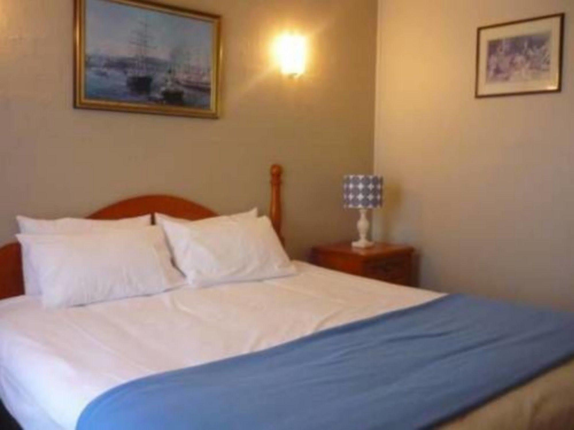 Heritage Motor Inn Goulburn Dış mekan fotoğraf